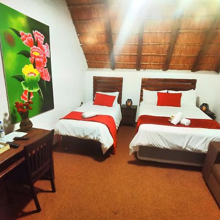 Libra Lodge Sandton Eksteriør bilde