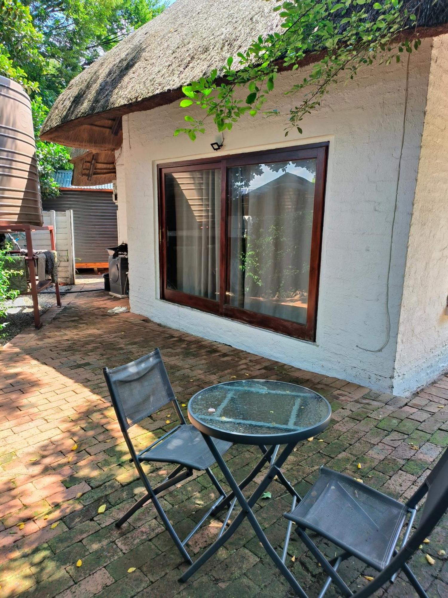 Libra Lodge Sandton Eksteriør bilde